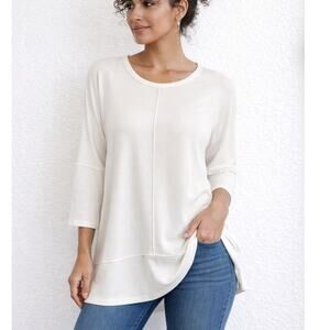 Spanx Women's Tunic Sz. Medium Relaxed Fit